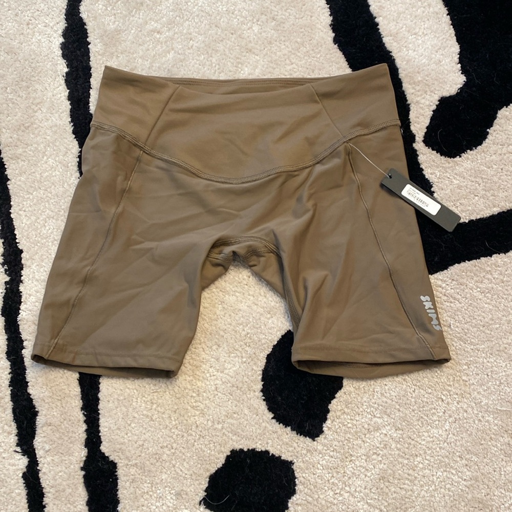 NWT! SKIMS Sporty Short